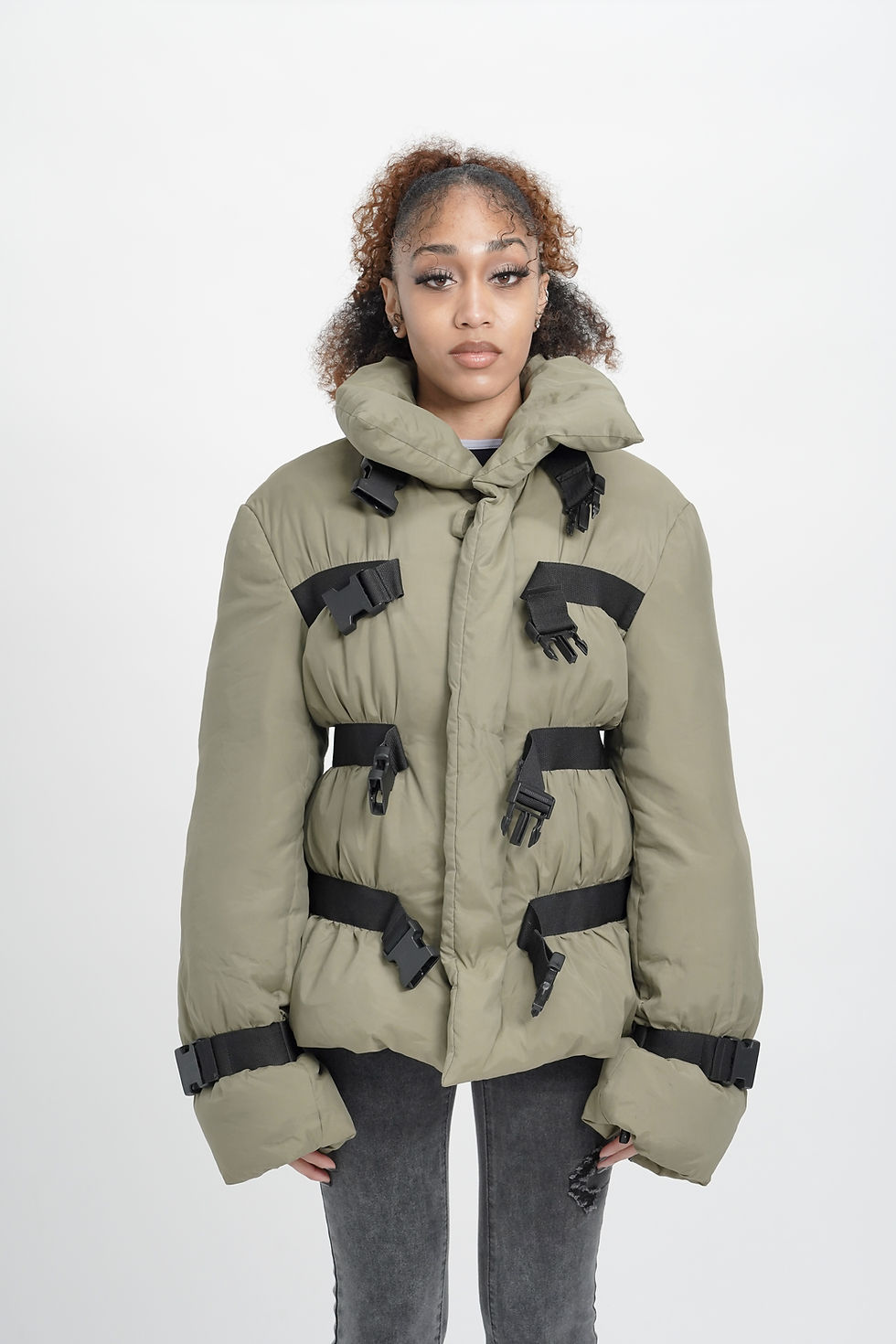 delonte willams share puffer jacket bondage photos