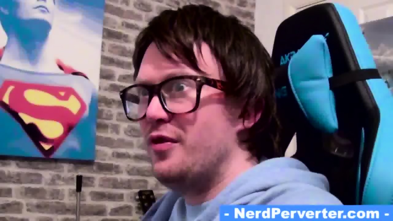 Nerd Gets Bj wood pussy