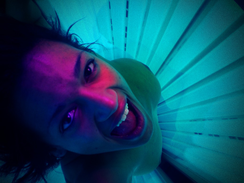 briana wade recommends Spycam Tanning Bed