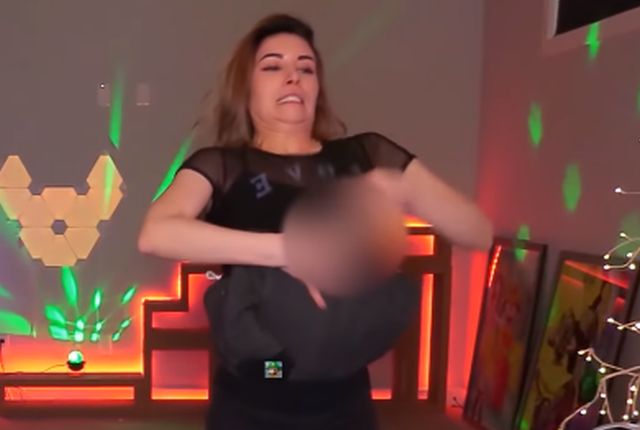 alinity tits