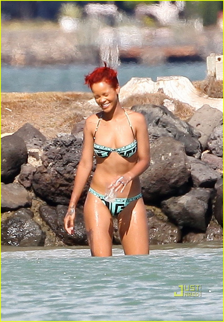 alan lantzer share hot rihanna photos photos