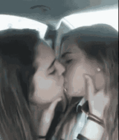 anna oktaviana add photo hot lesbian smooch