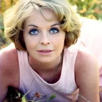 deric brooks recommends Susannah York Nude