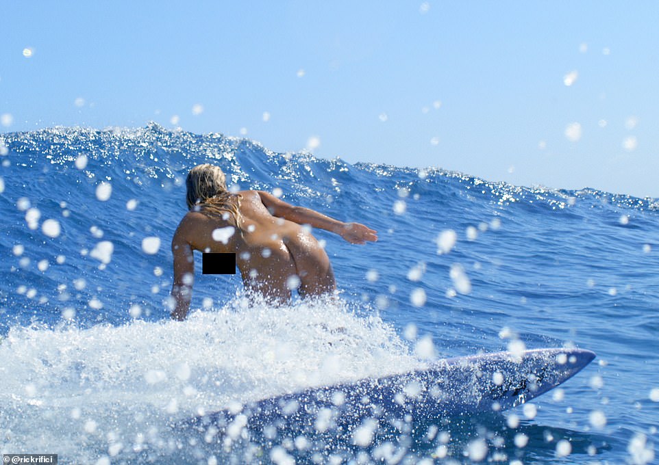 dan walling recommends Naked Surfing Video