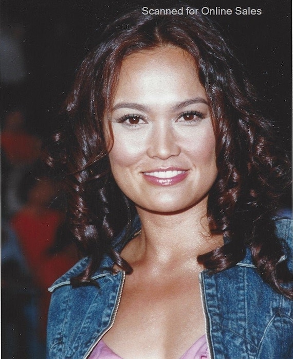 brian warnke add tia carrere sexy photo