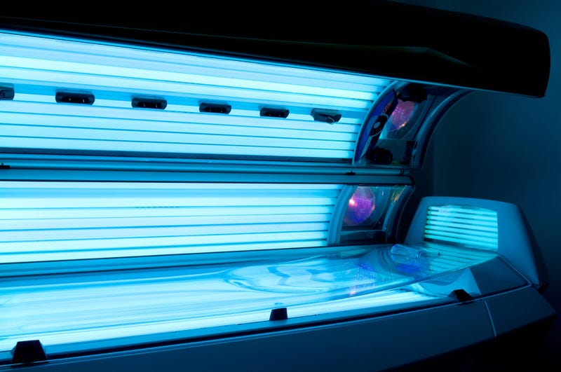 hidden cam in tanning bed