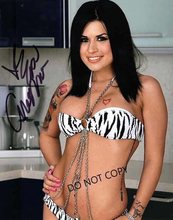 daniel natoli recommends eva angelina in bikini pic