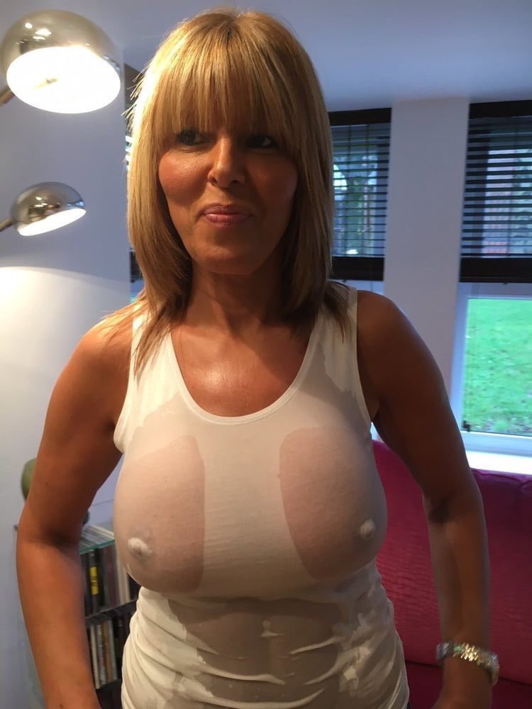 david gutknecht recommends wet t shirt milfs pic