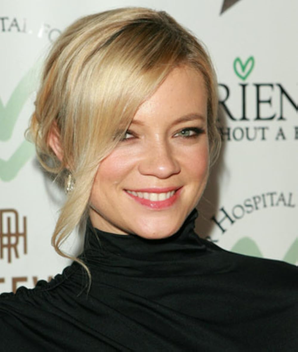 cisco diaz share amy smart height photos