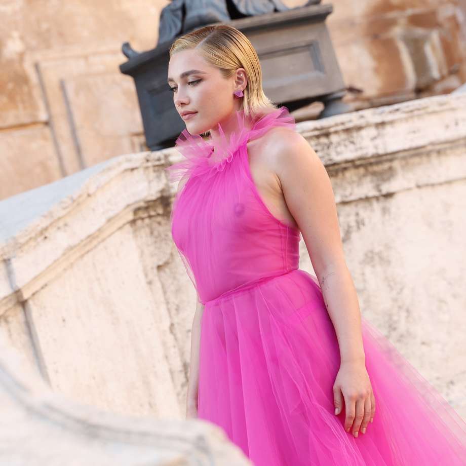 amanda woodall recommends florence pugh nu pic