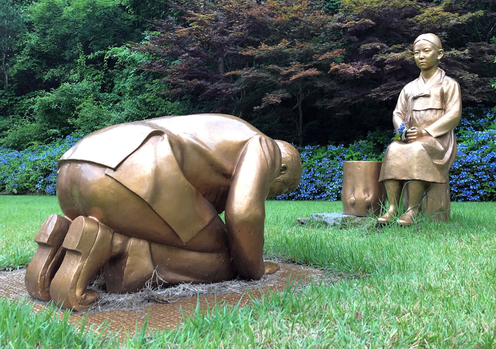 Japanese Statue Porn in surrey