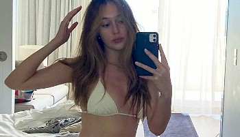 ayyan chaudhary recommends alycia debnam carey boobs pic