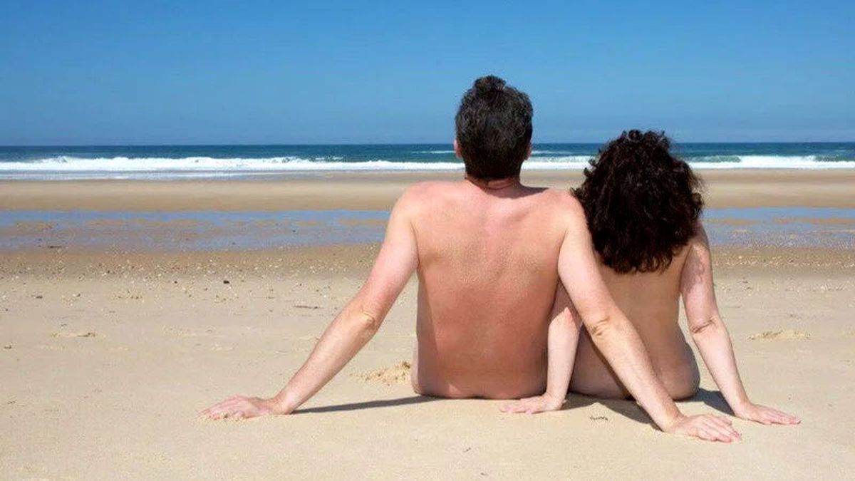 dejan radlinski recommends nude beach action pic