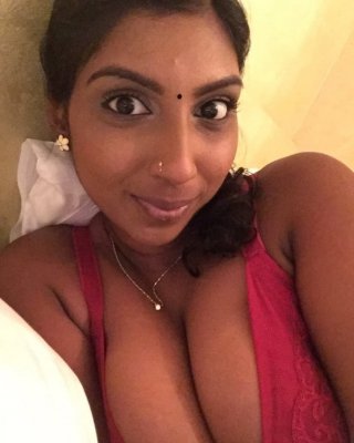 aleena trivedi recommends sexy milf indian pic