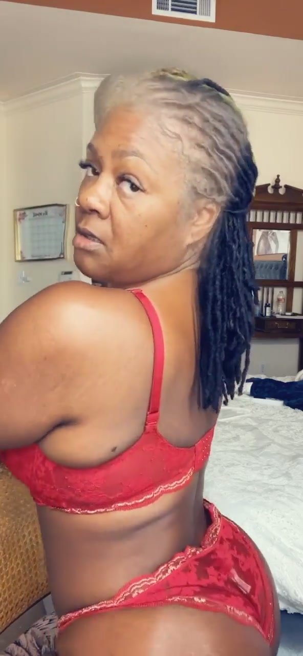 ebony grannie porn