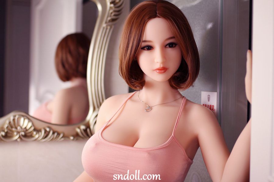 ashley dean recommends sex doll demonstration pic