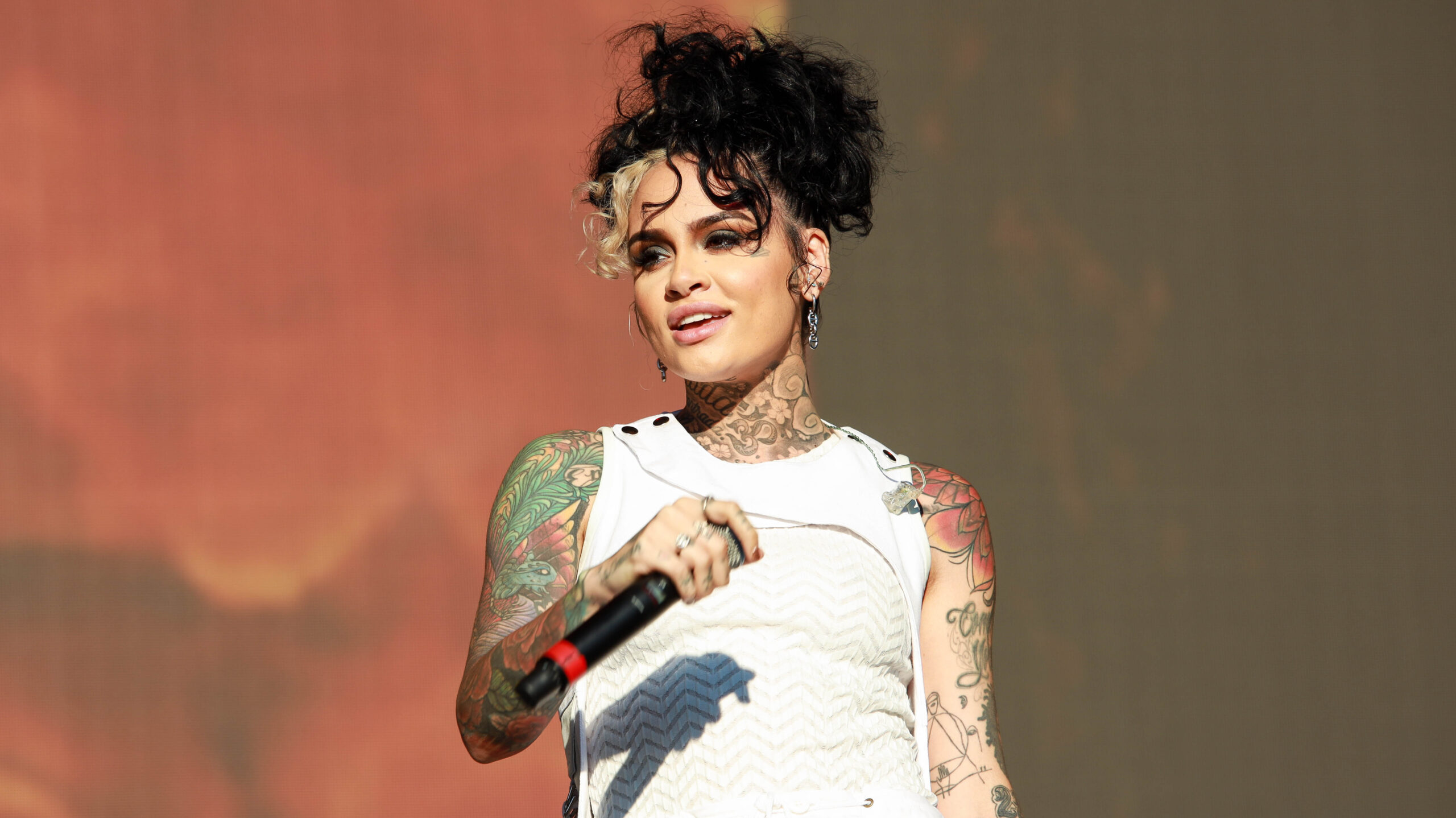 aey sirirat share kehlani boobs photos