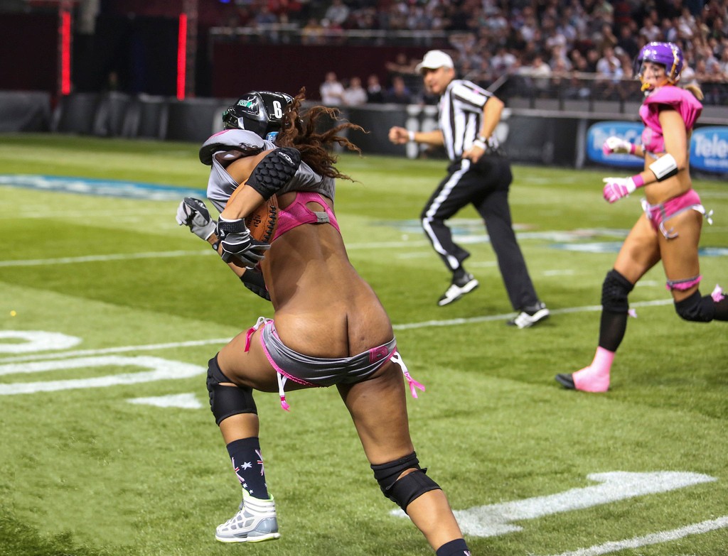 chidi mazi recommends Lfl Nip Slip