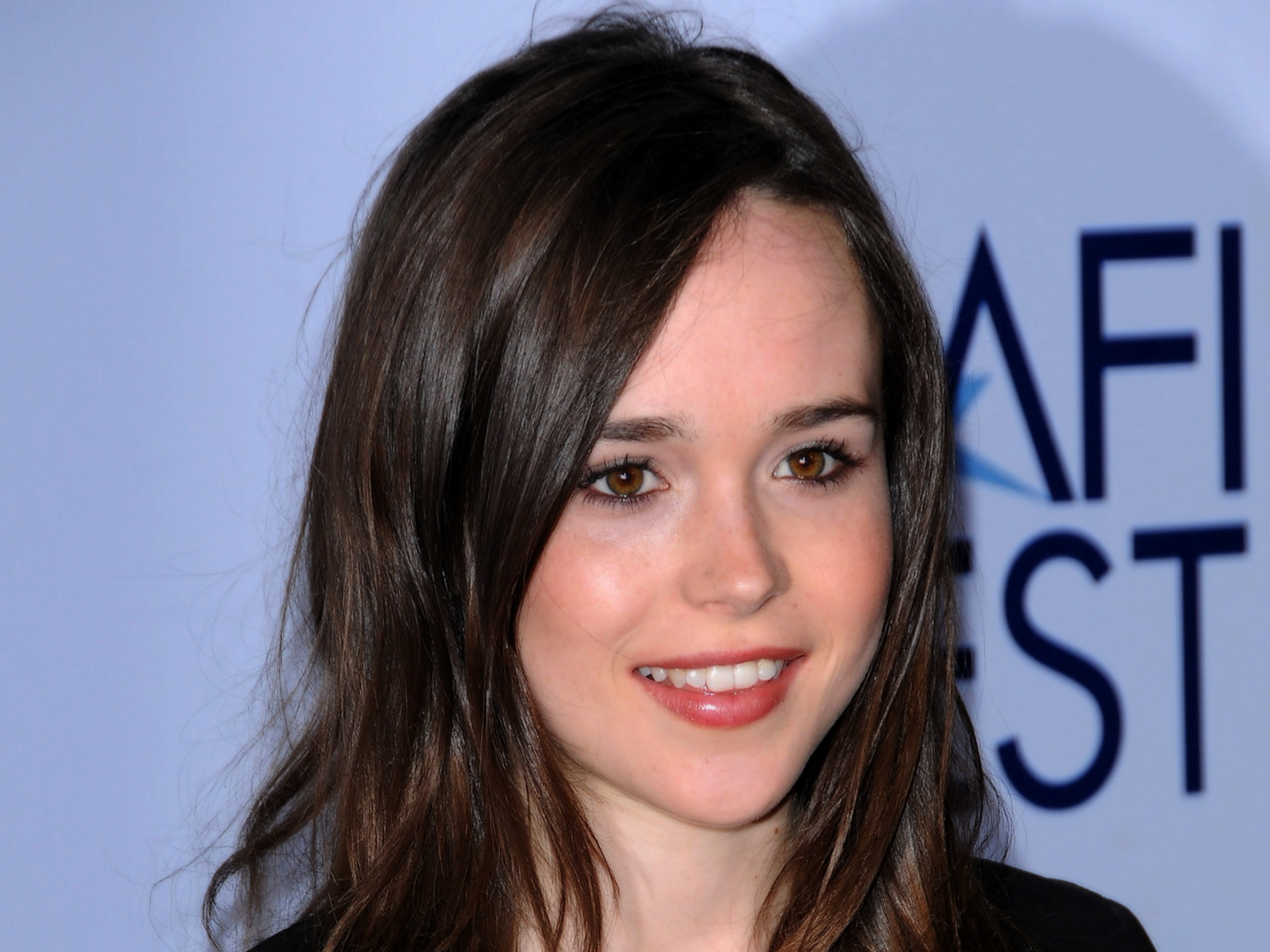 dino do recommends Ellen Page Hot