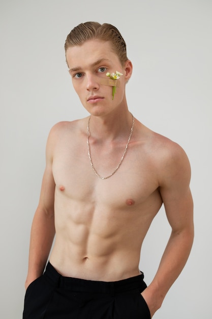 brad critchley add photo middle eastern twinks