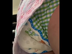 ayah zalfa recommends messing diaper videos pic