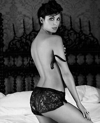 abglong long add morena baccarin booty photo