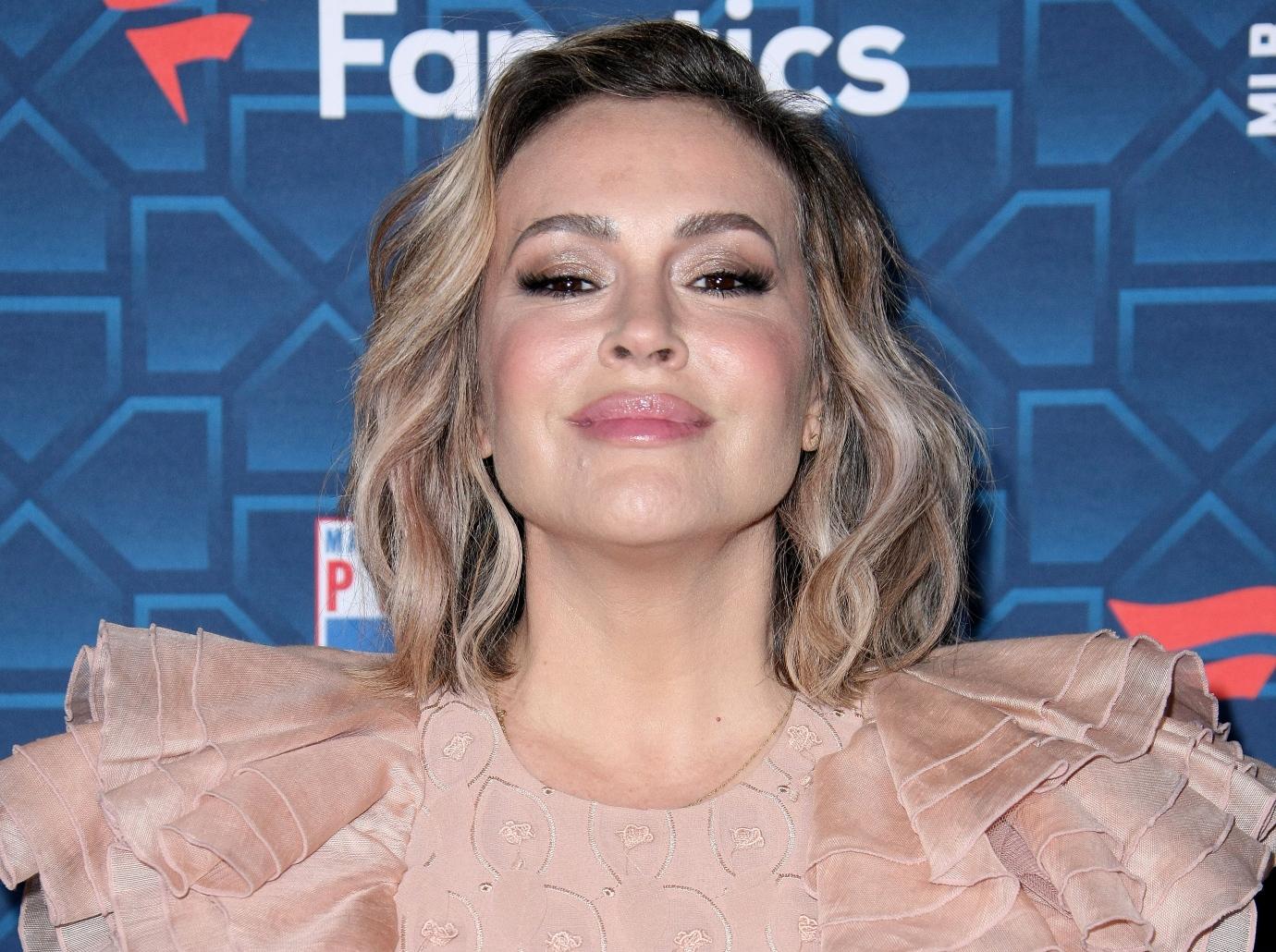 brandi schafer recommends Alyssa Milano Nipple