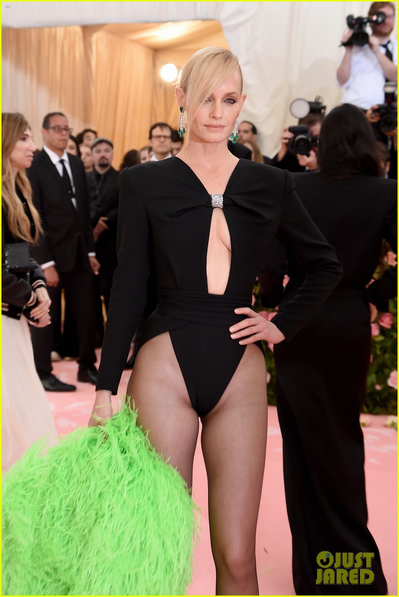 amber merriman recommends amber valletta naked pic