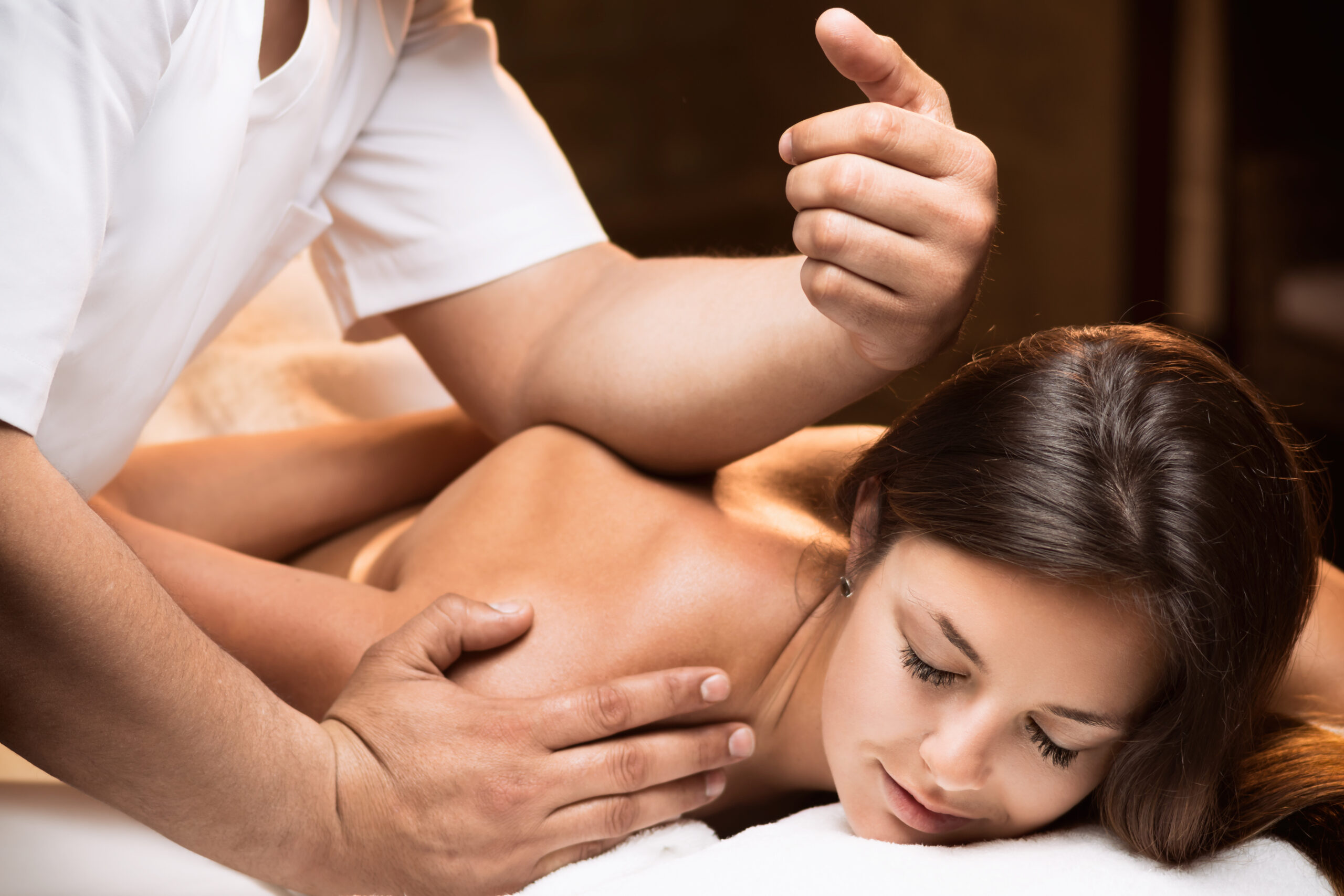 cristina nazareno recommends Asian Massage Ffm