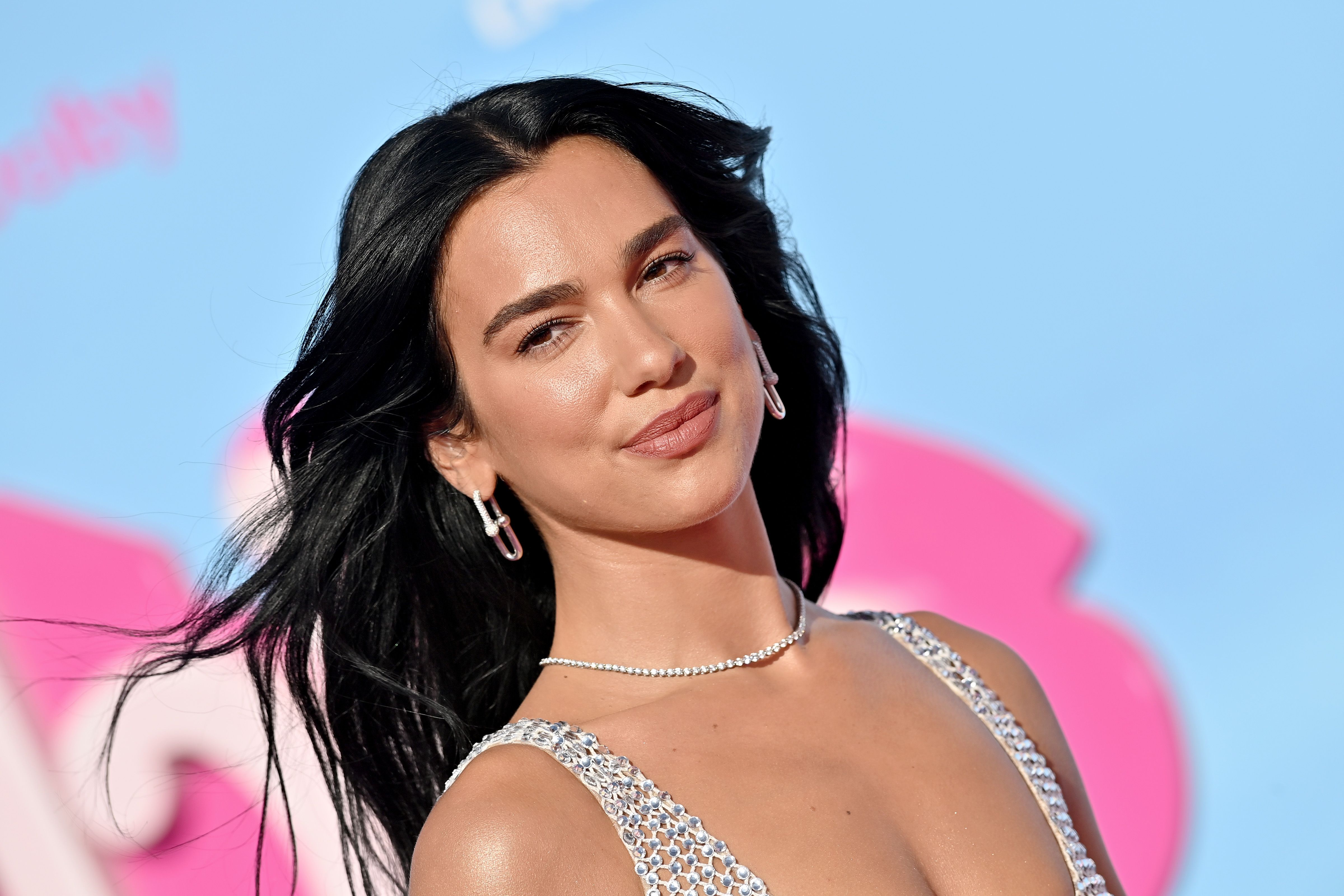 annabella lam recommends Dua Lipa Upskirts