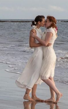 lesbian seduces bride