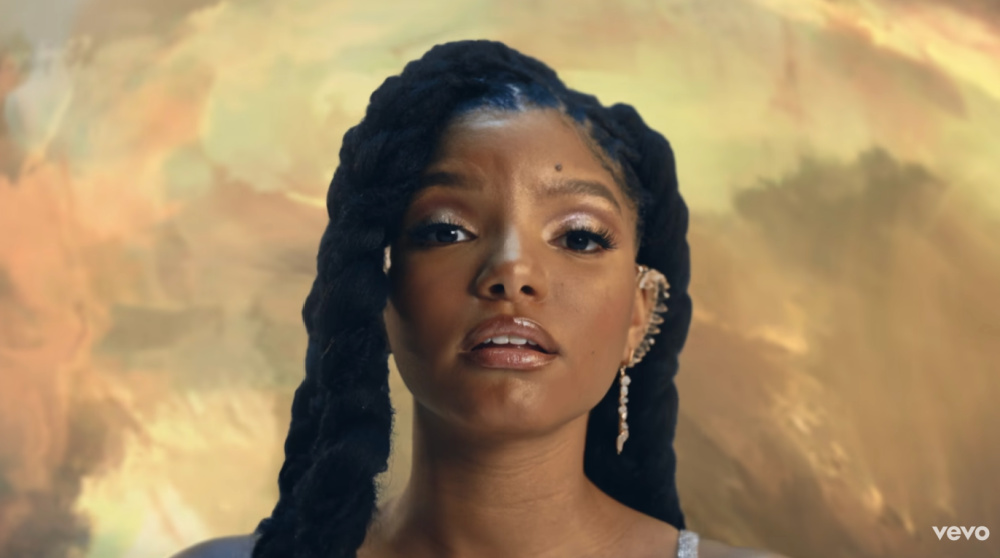 Halle Bailey Porn moms gifs