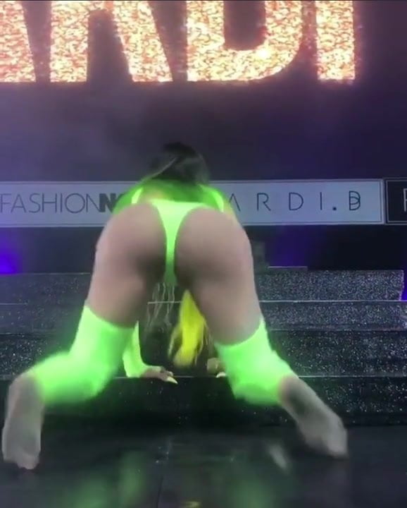 Cardi B Twerking Comp n tits