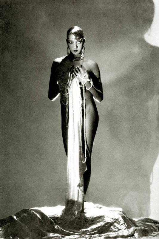 clayton chickerell recommends Josephine Baker Nude