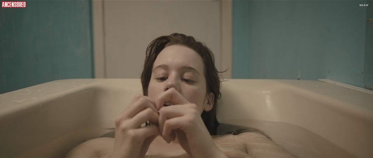 dominique cureton recommends Chloe Pirrie Nude