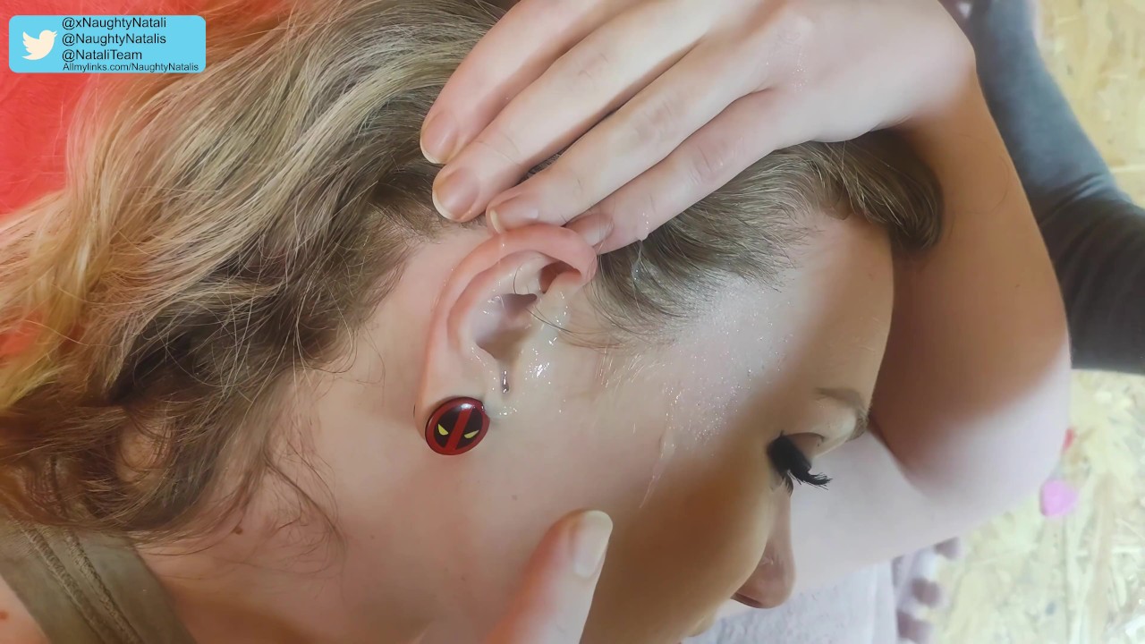 Cumshot In Ear massasje jenter