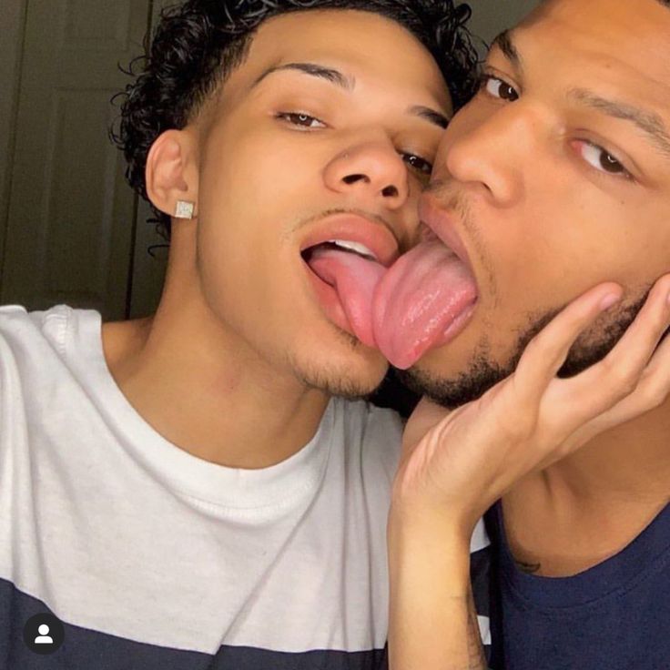 light skin twinks