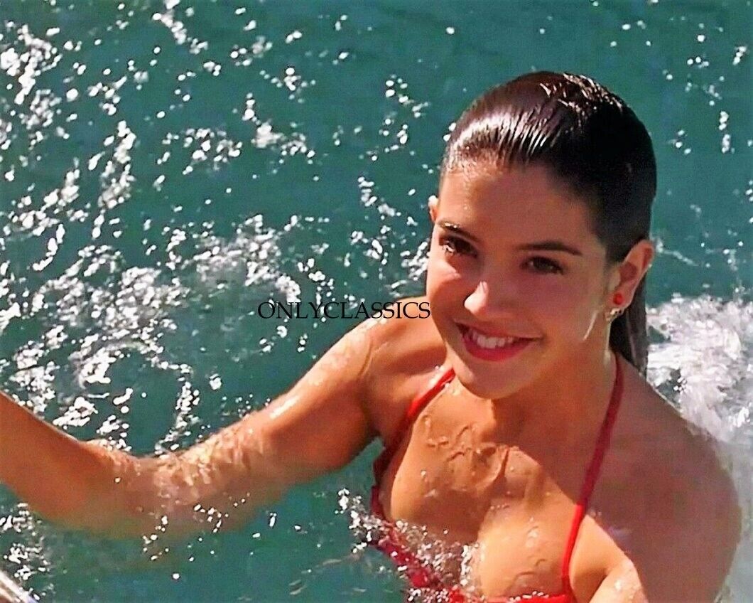 celeste thatcher recommends Phoebe Cates Breasts