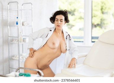 alaa ezzat recommends Naked Nude Nurse