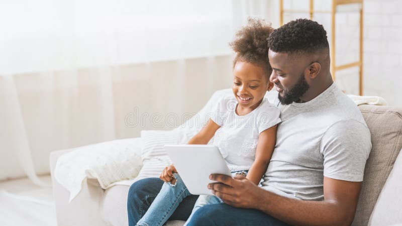 bonnie thornsberry add daughter sitting on daddys lap photo