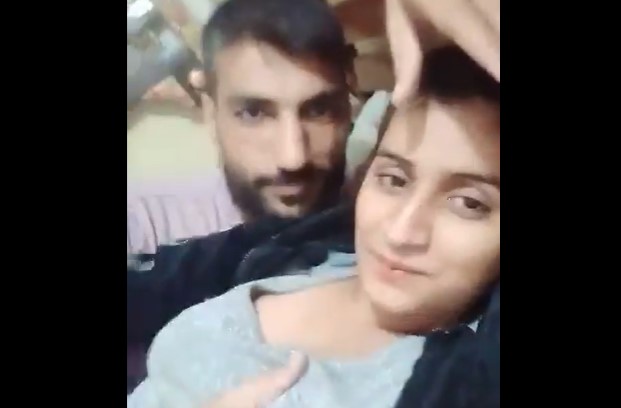 Best of Desi sex of two pakistani couples outdoor