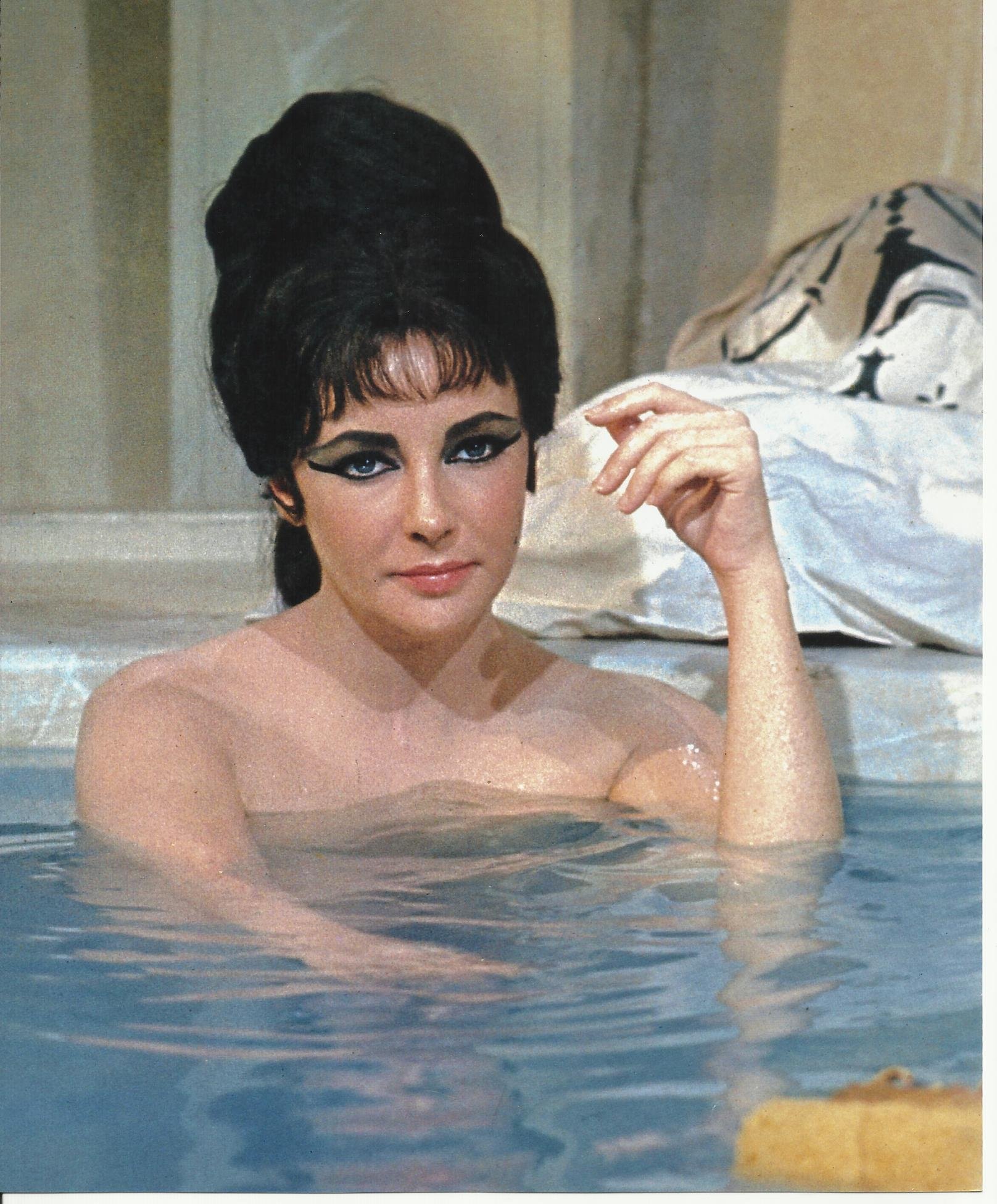 elizabeth taylor nude photos