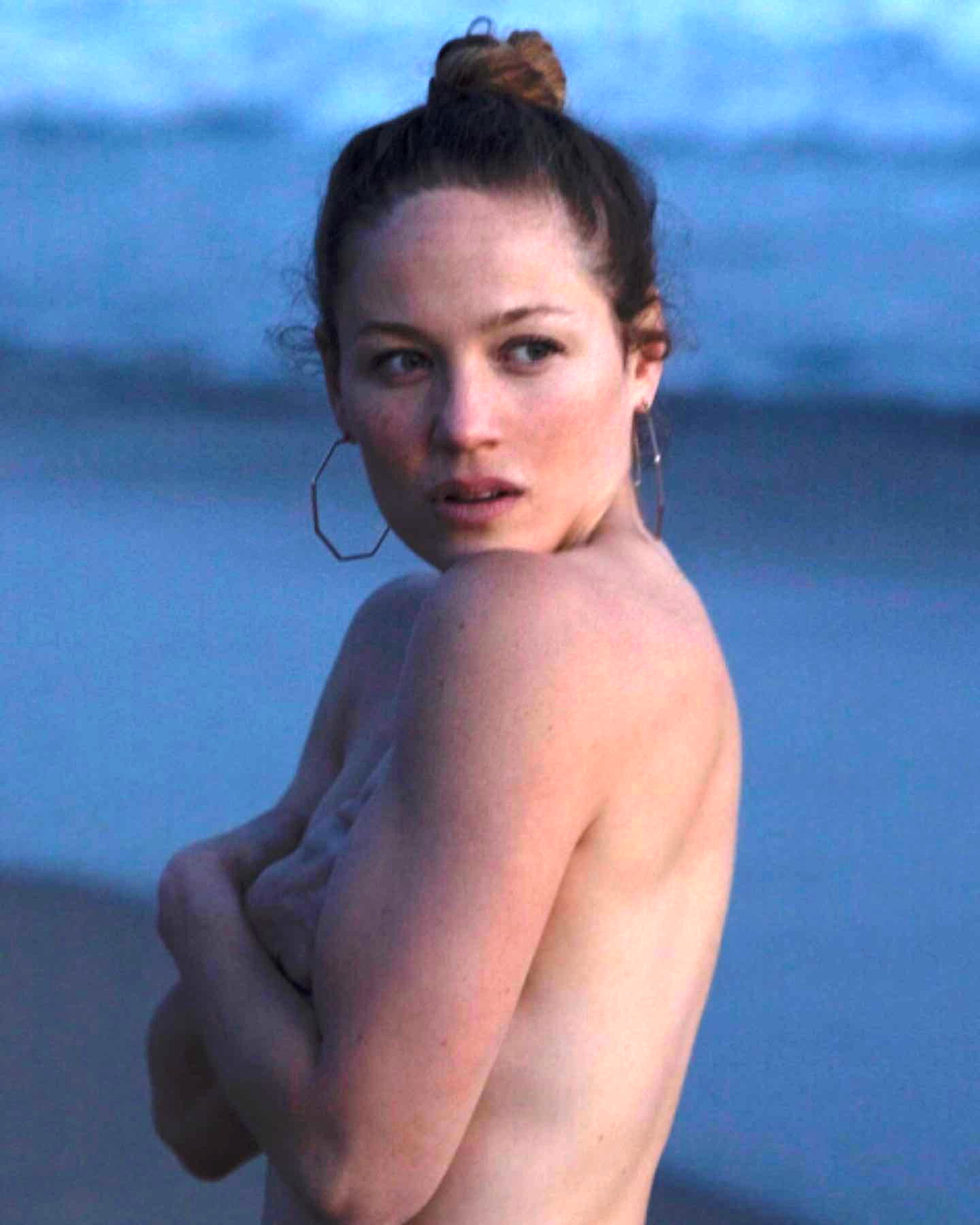 bobbie wenger recommends erika christensen naked pic