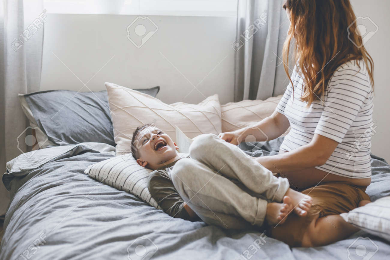 Best of Mom and son share the bed