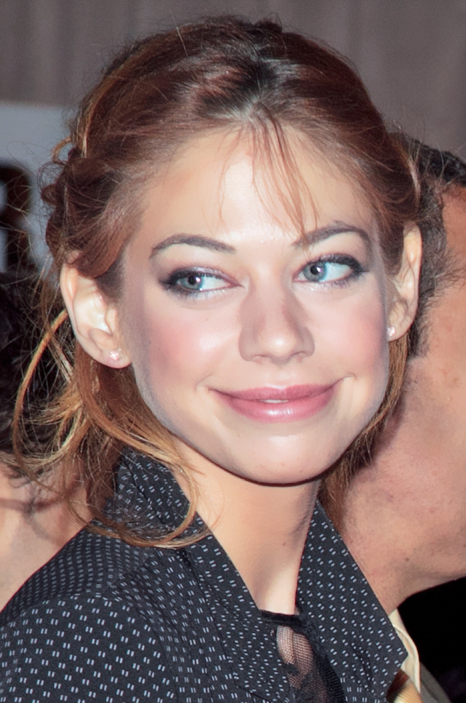 alex mccolley recommends Analeigh Tipton Nude