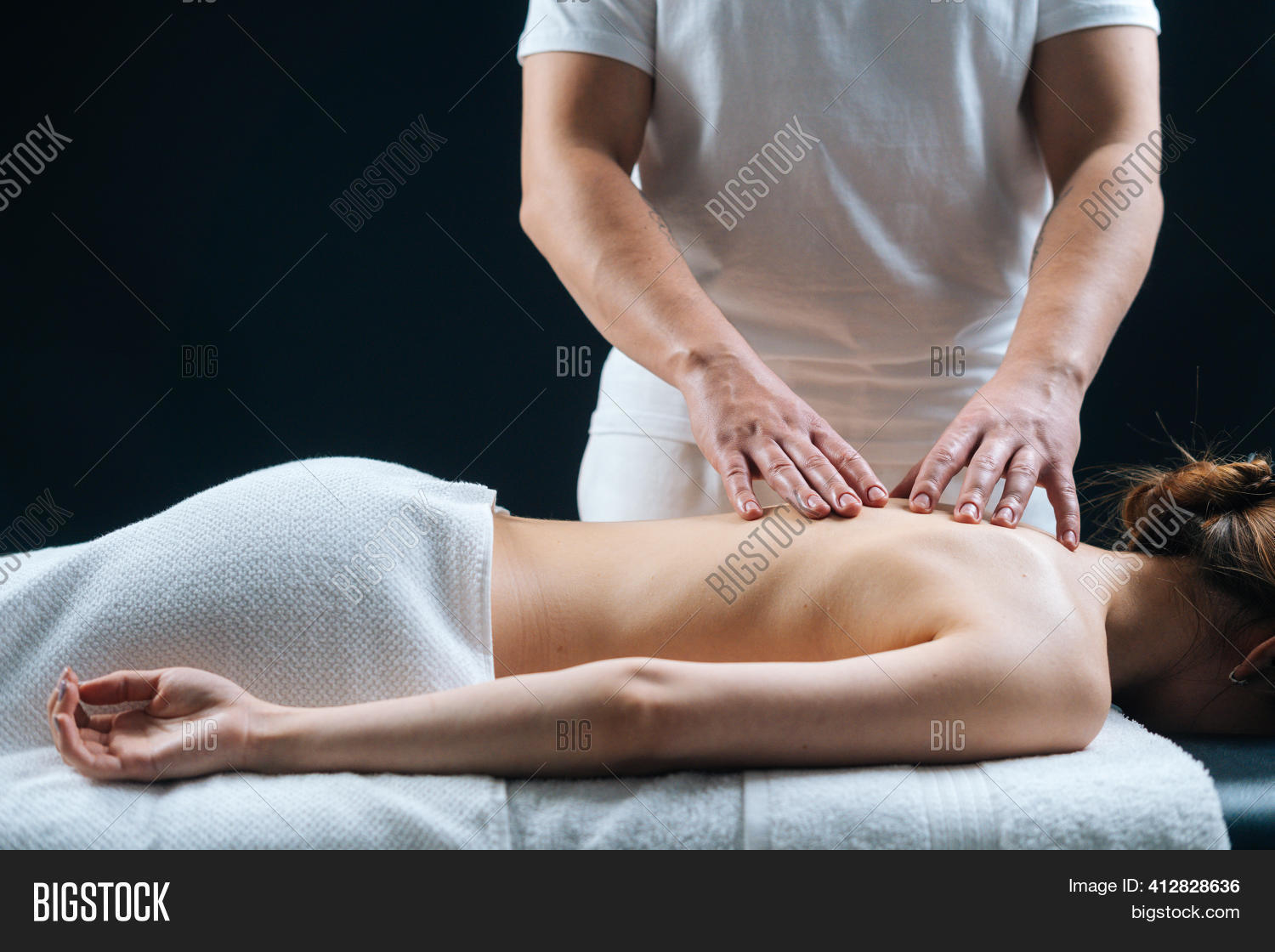 female naked massage