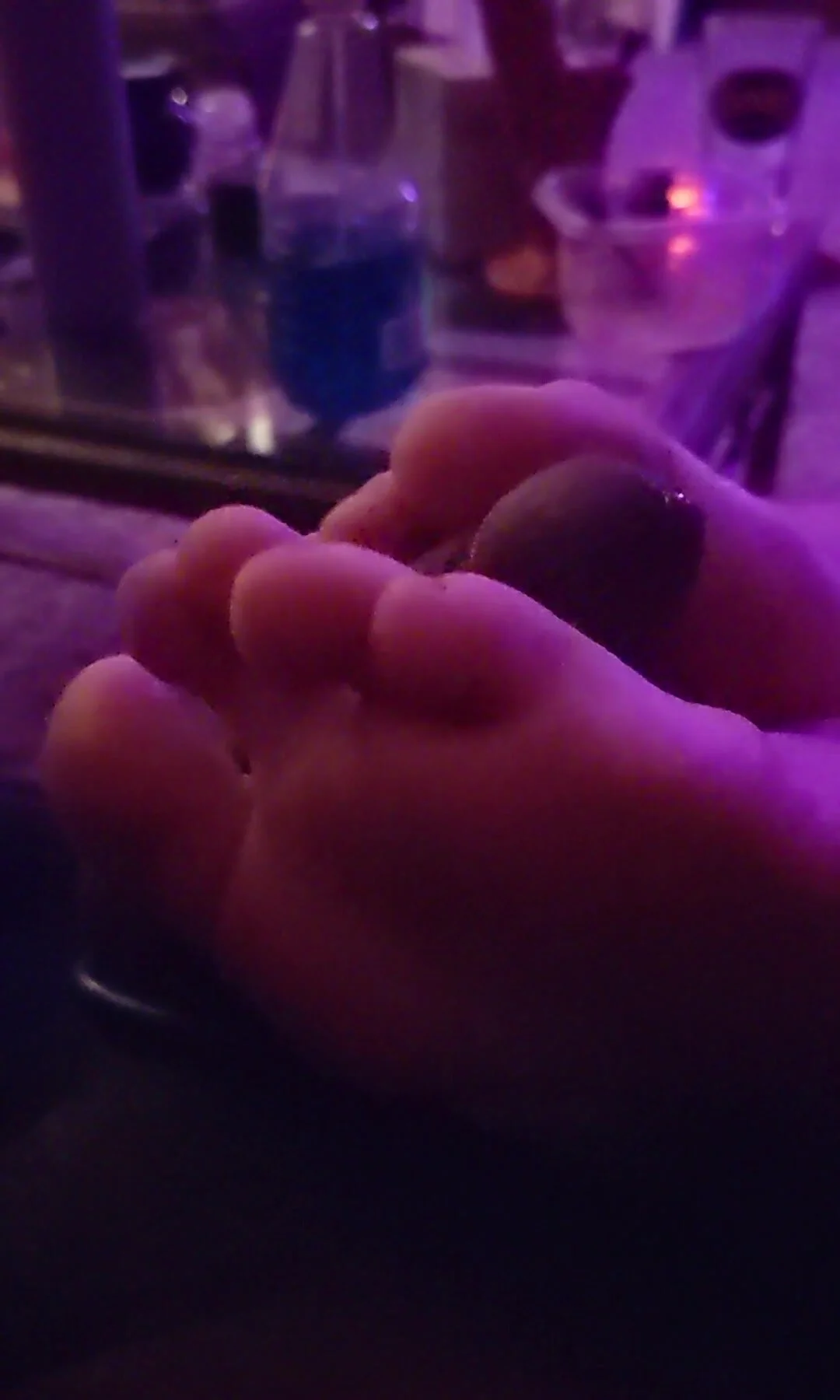 amber olds recommends First Footjob