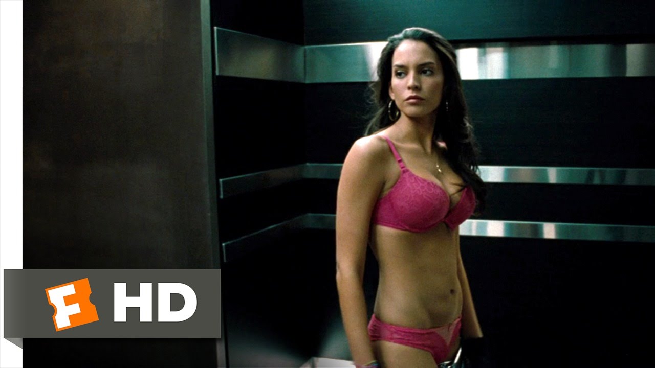 brad welty recommends Genesis Rodriguez Naked