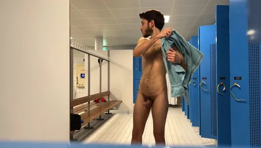 guys locker room porn