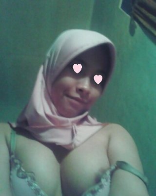 denis ortiz share jilbab pamer toket photos